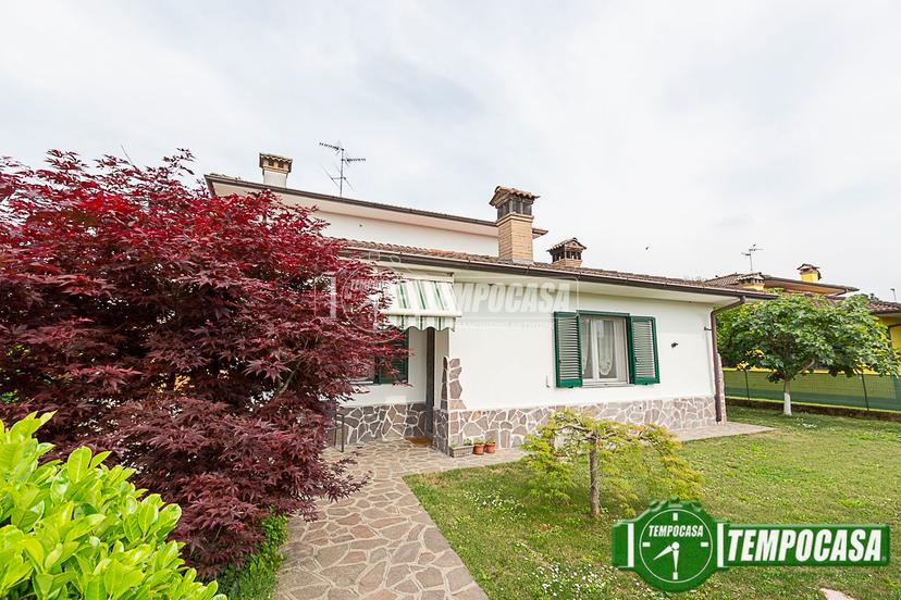 Villa in Via Luigi Einaudi, Palazzo Pignano — foto 3 di 5