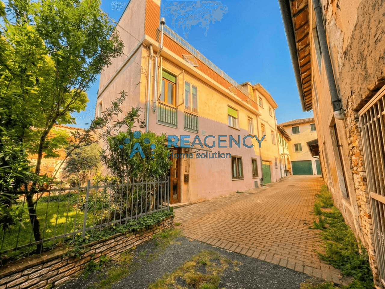 Villa a schiera, Montebello Vicentino