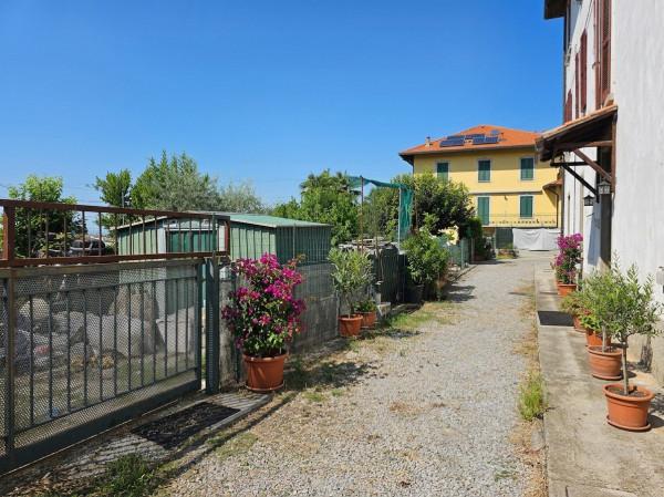 Bilocale in Via San Carlo, Caprino Bergamasco