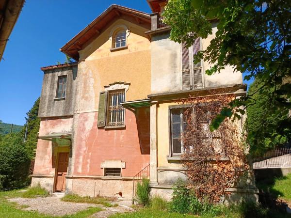 Villa in Via Giovanni Segantini 20, Caglio — foto 3 di 5