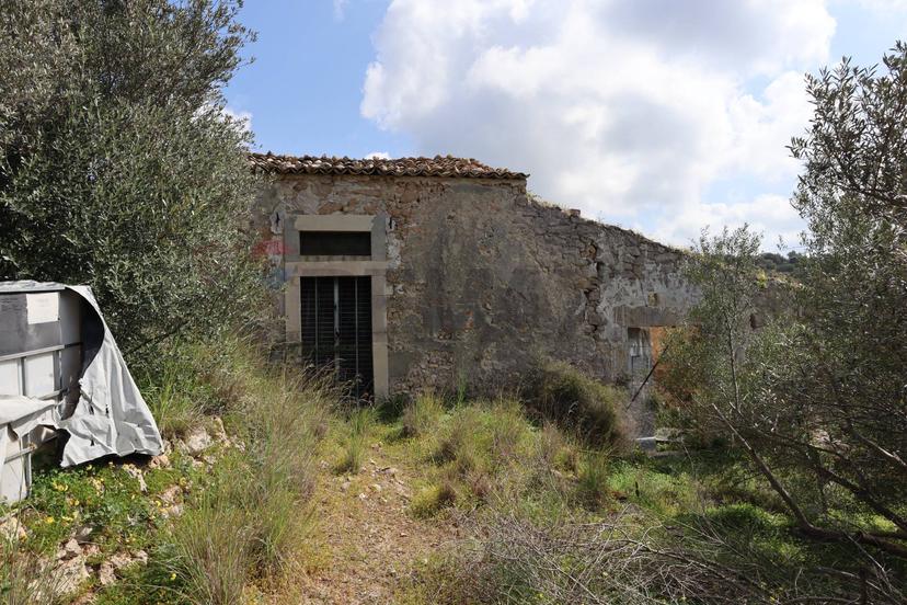 Rustico in C.da S.Silvestro Snc, Vittoria — foto 3 di 5