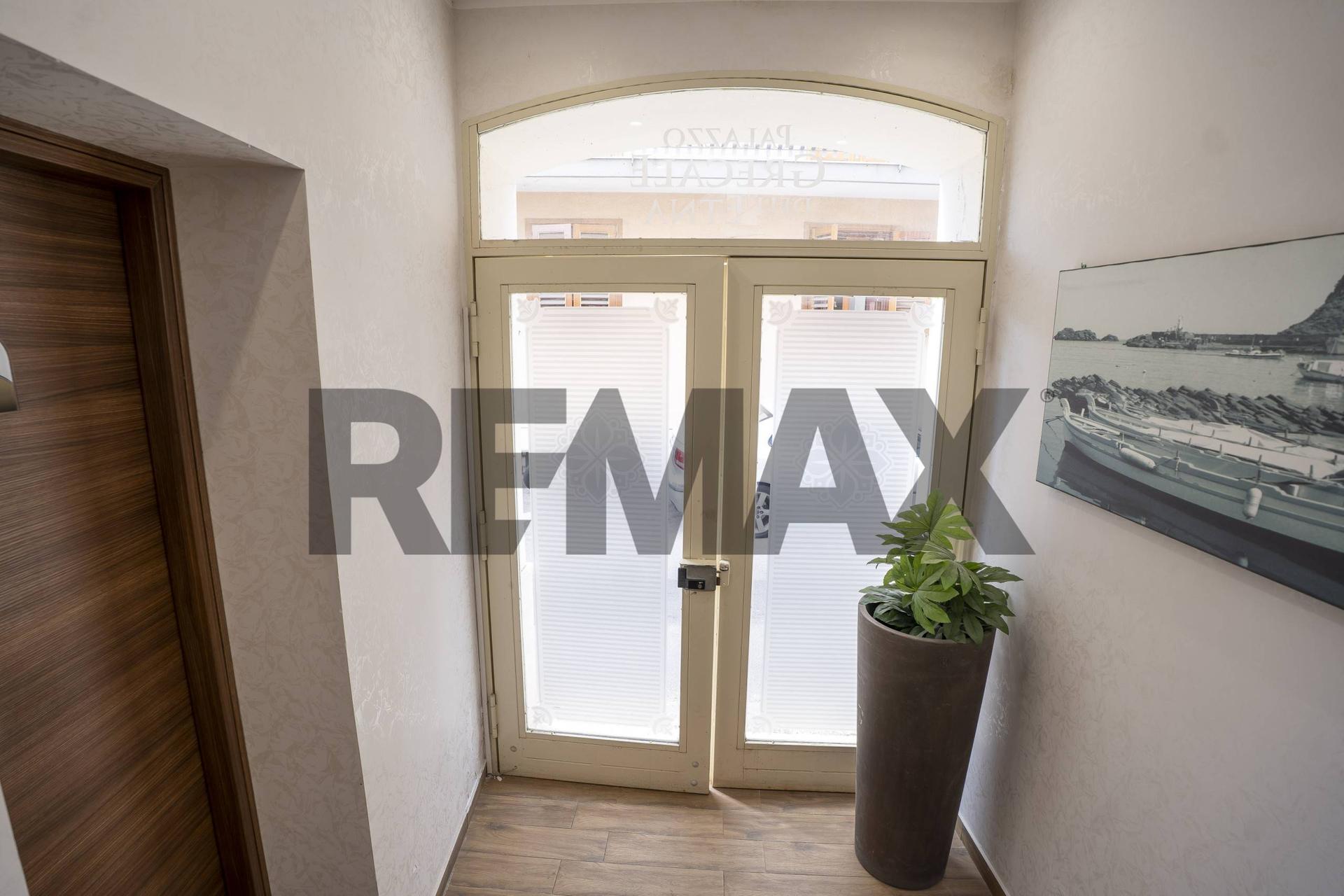 Casa indipendente in Via Allegra Cuore 21, Aci Sant'Antonio