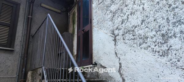 Bilocale in Via dei Granari, Vallerano