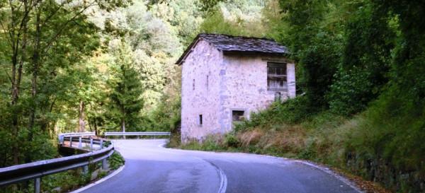 Rustico in Via Blello di Gerosa, Val Brembilla — foto 5 di 5