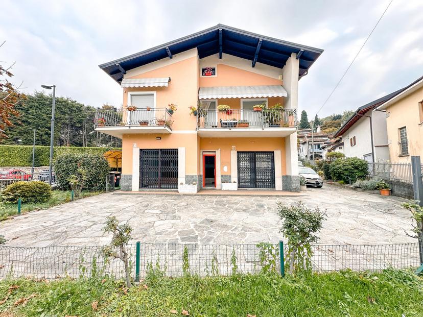 Trilocale in Via Quarantadue Martiri, 110, Verbania — foto 3 di 5