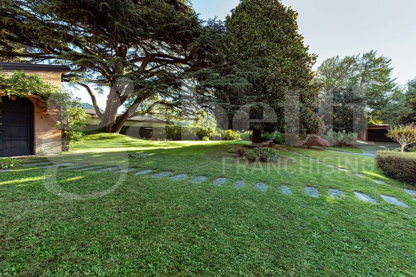 Villa in Piazza Giuseppe Cioja 1, Missaglia — foto 5 di 5