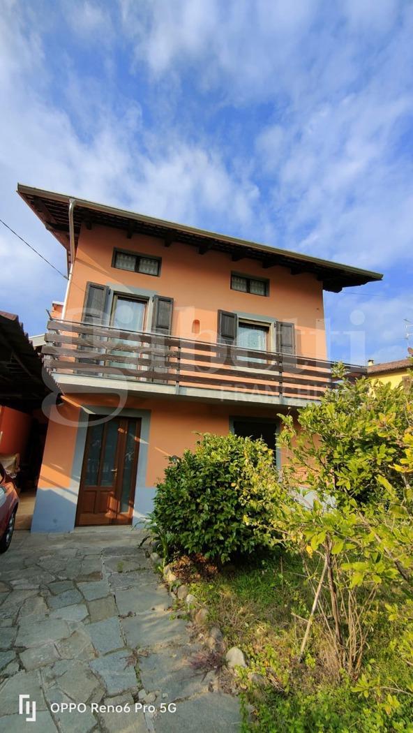 Casa indipendente in Via Imer Zona 129, Cossato — foto 2 di 5