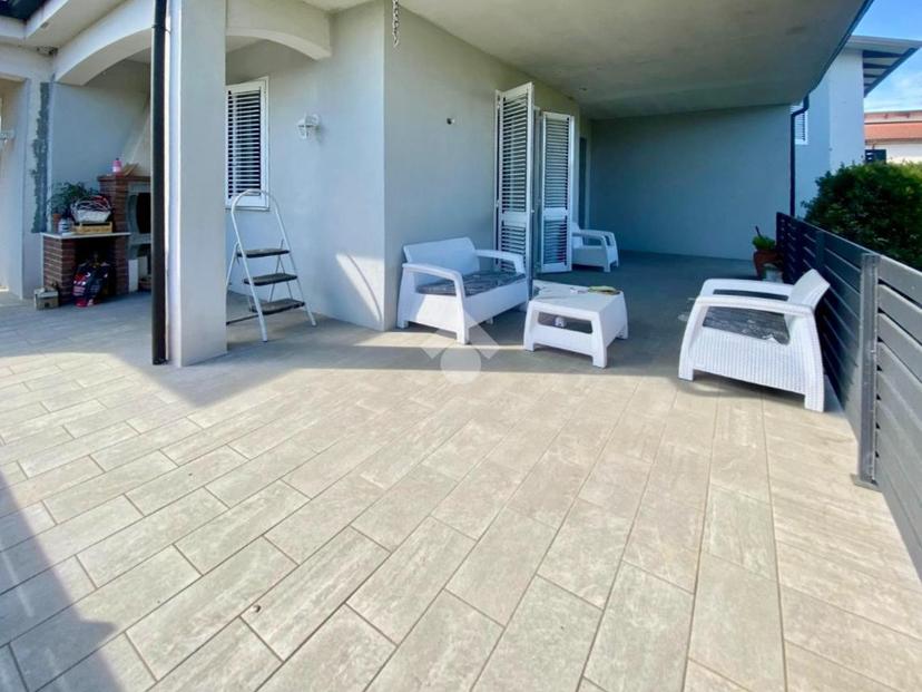Villa in Via Leonardo da Vinci 14, Reggiolo — foto 3 di 5