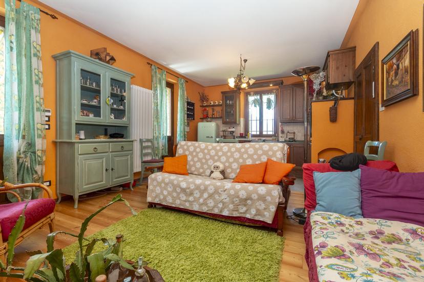Casa indipendente in Regione Duea, Sampeyre