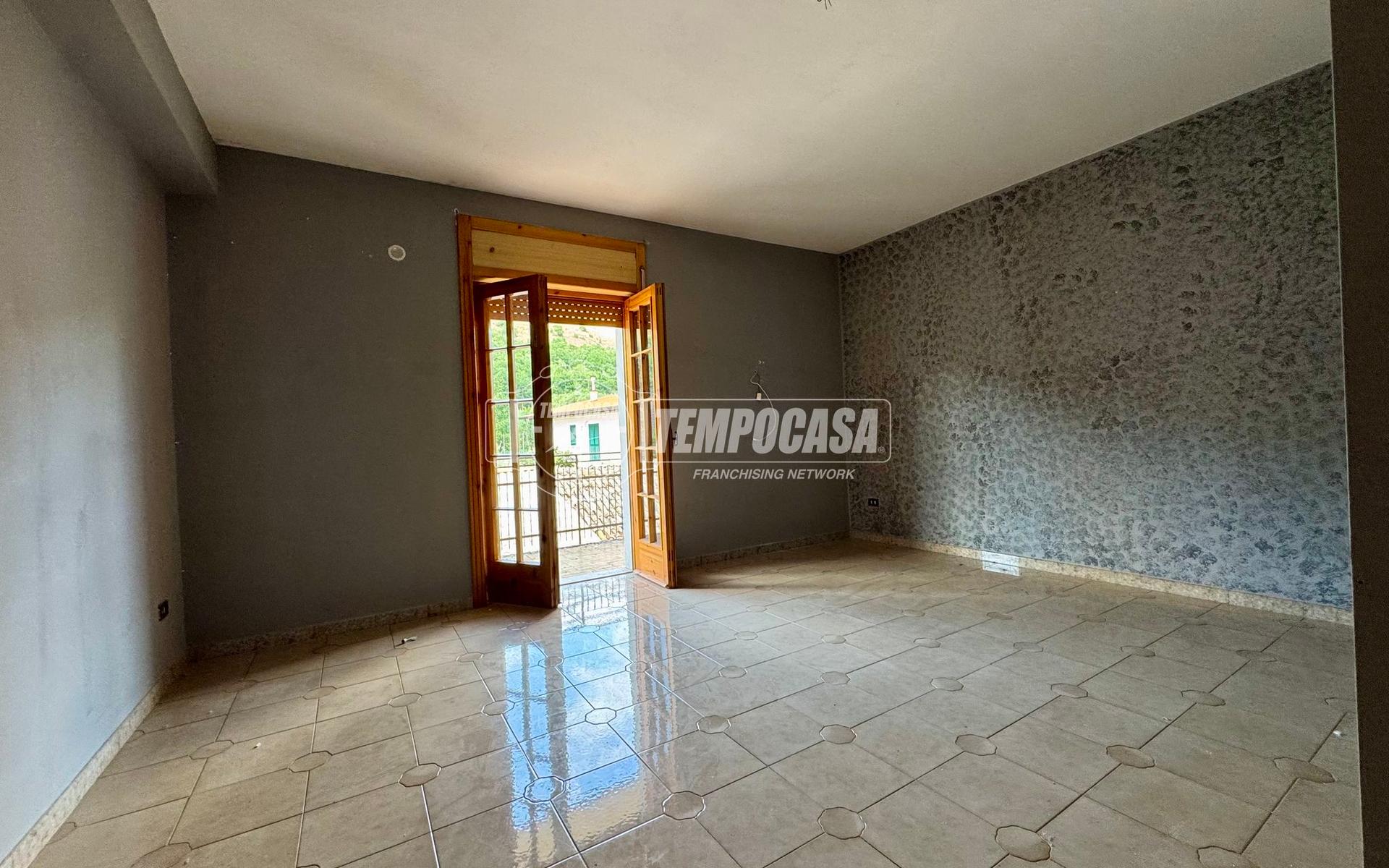 Trilocale in Via Alberto Altieri, Castel Morrone