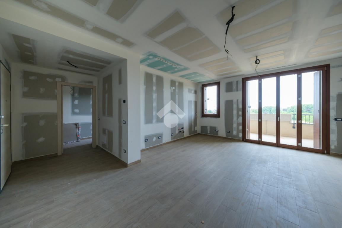 Trilocale in Via Bazzana Inferiore 2, Assago