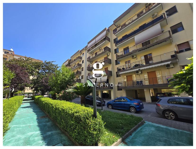 Quadrilocale in Via Premuda, Salerno