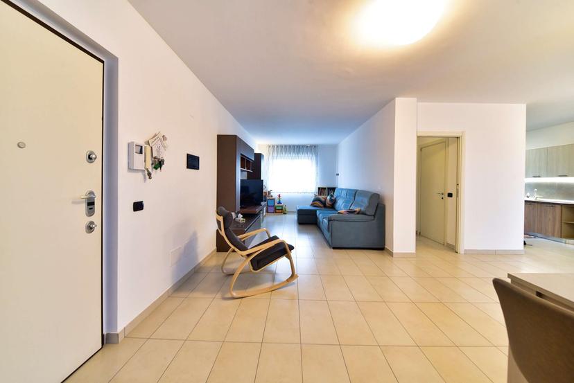 Quadrilocale in Via Don Monza 16, Mozzate — foto 2 di 5