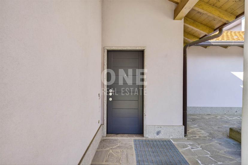 Villa in Via Guglielmo Marconi, Merate — foto 2 di 5