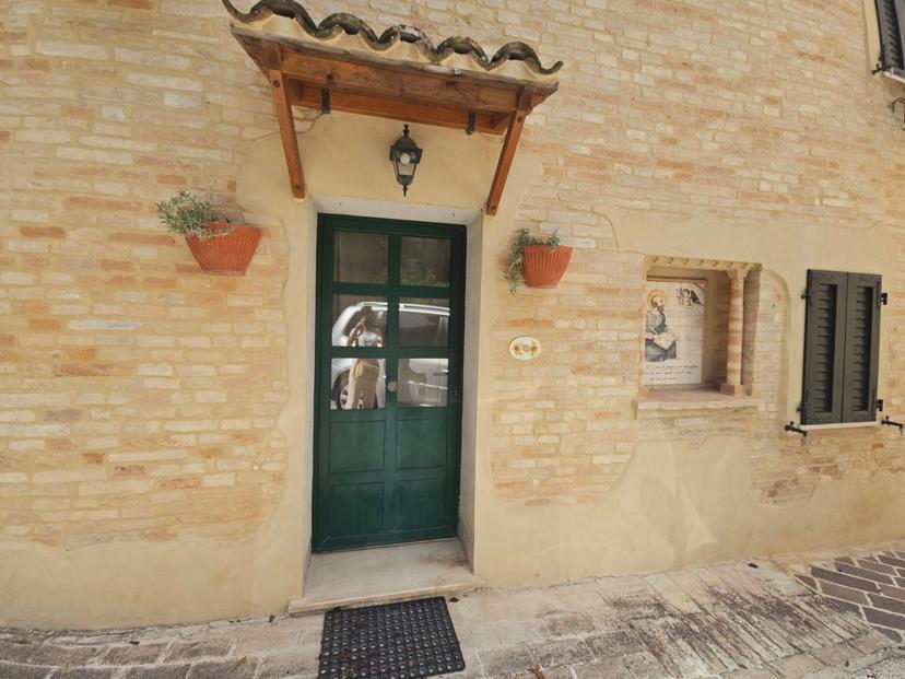 Casa indipendente in Santa Croce, Macerata — foto 3 di 5