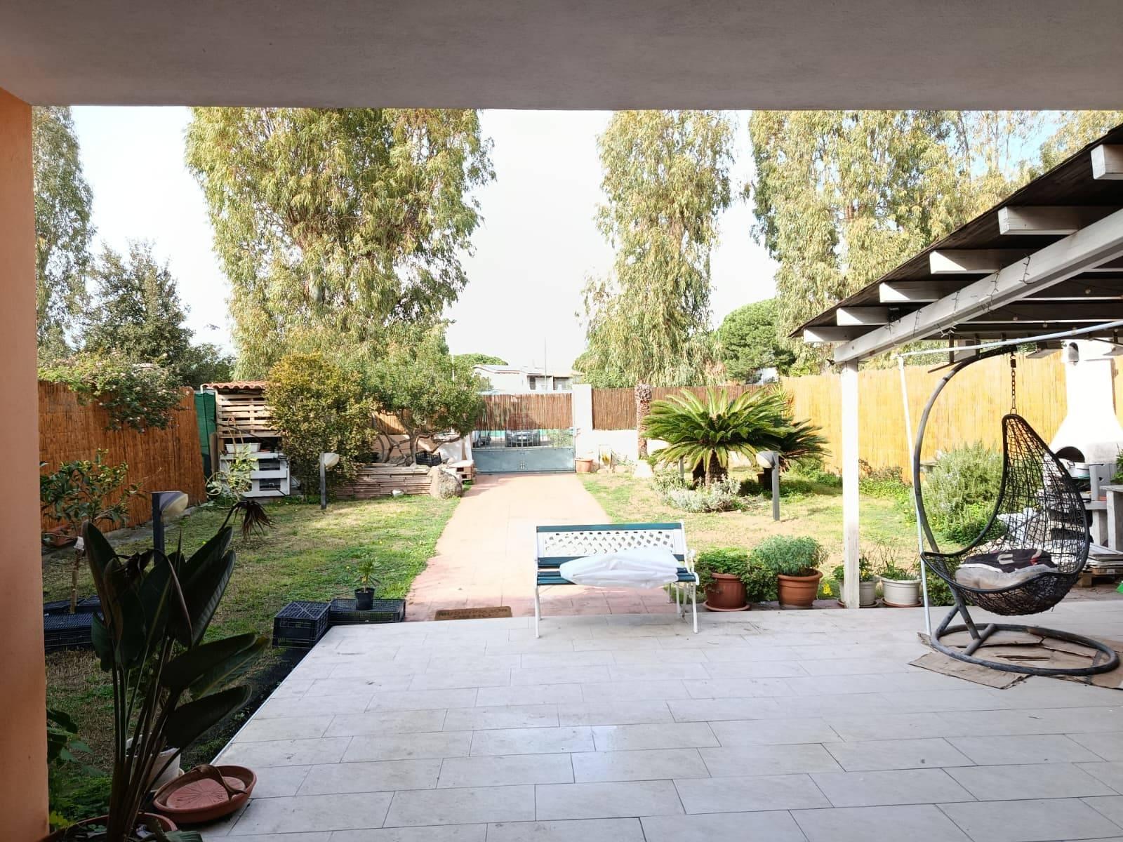 Villa a schiera in Via Lago di Varese, Quartu Sant'Elena