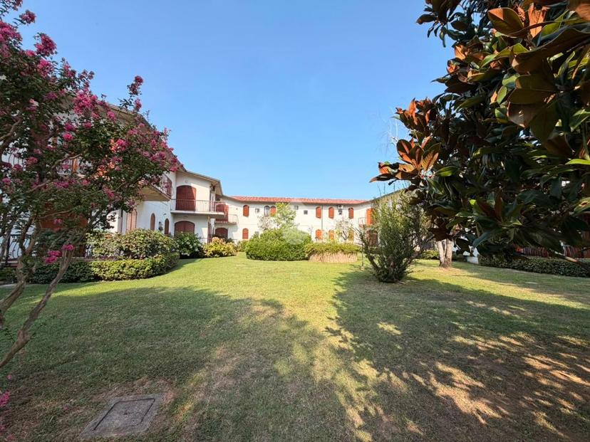 Trilocale in Via Alfieri 3, Peschiera del Garda — foto 4 di 5