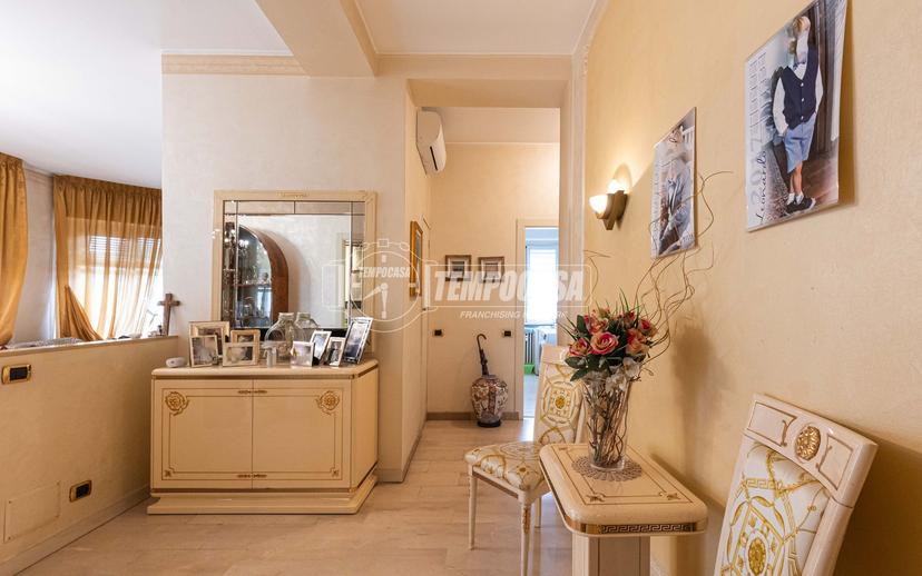 Trilocale in Via Silvio Pellico 26, Giussano — foto 4 di 5