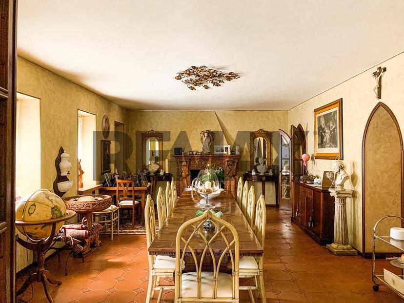 Villa in Piazza S. Pio X 11, Goito