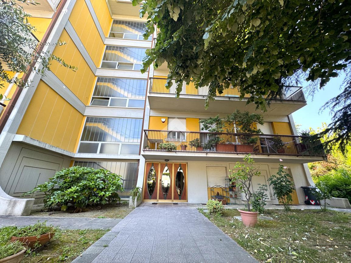 Trilocale in Via G. Santarelli 1, Forlì