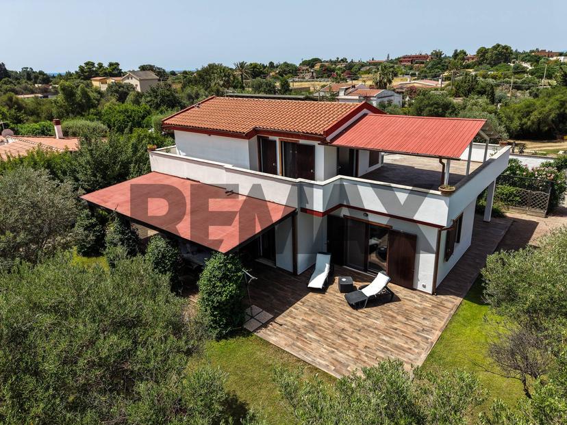 Villa in Via Picasso 18, Quartu Sant'Elena