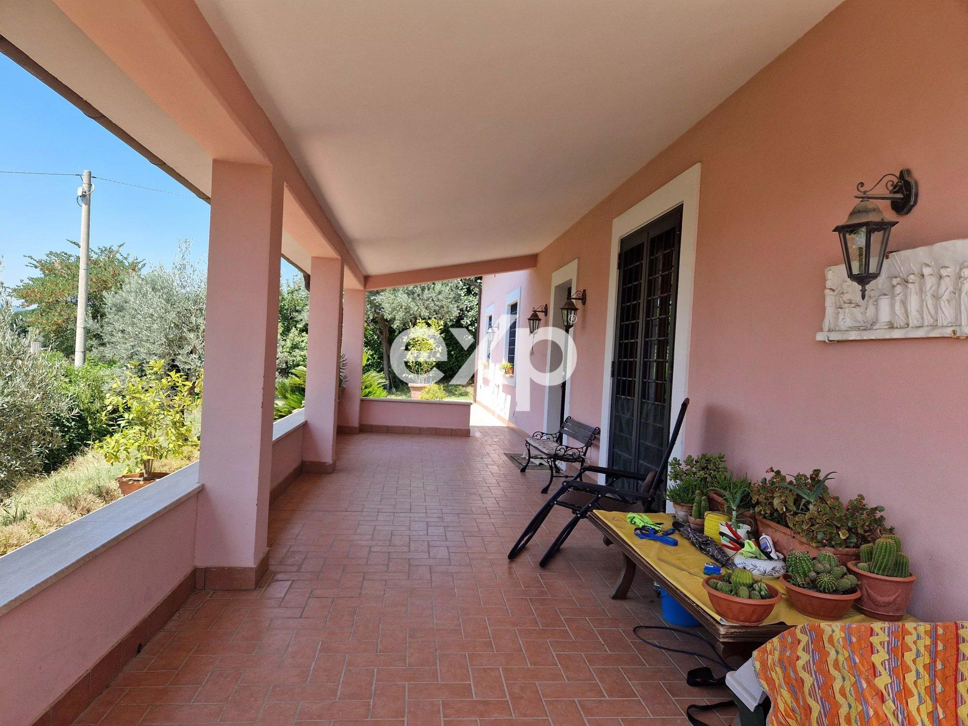 Villa, Poggio Mirteto
