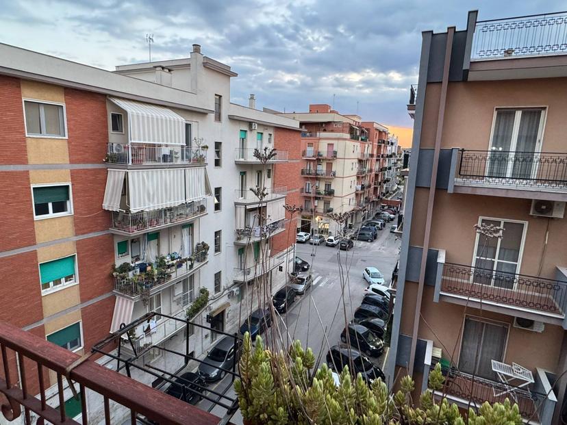 Quadrilocale in Via Giotto 8, Trani — foto 2 di 5