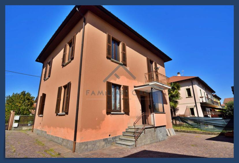 Villa in Via Napoli, Azzate — foto 3 di 5