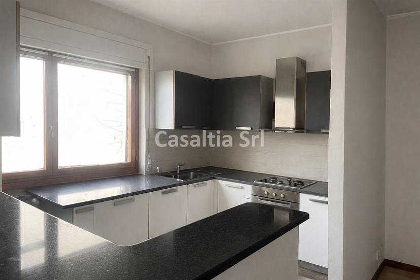 Trilocale in Via Don Luigi Guanella 30, Milano