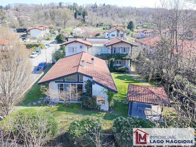 Villa in Via Eugenio Montale 37, Travedona-Monate — foto 4 di 5