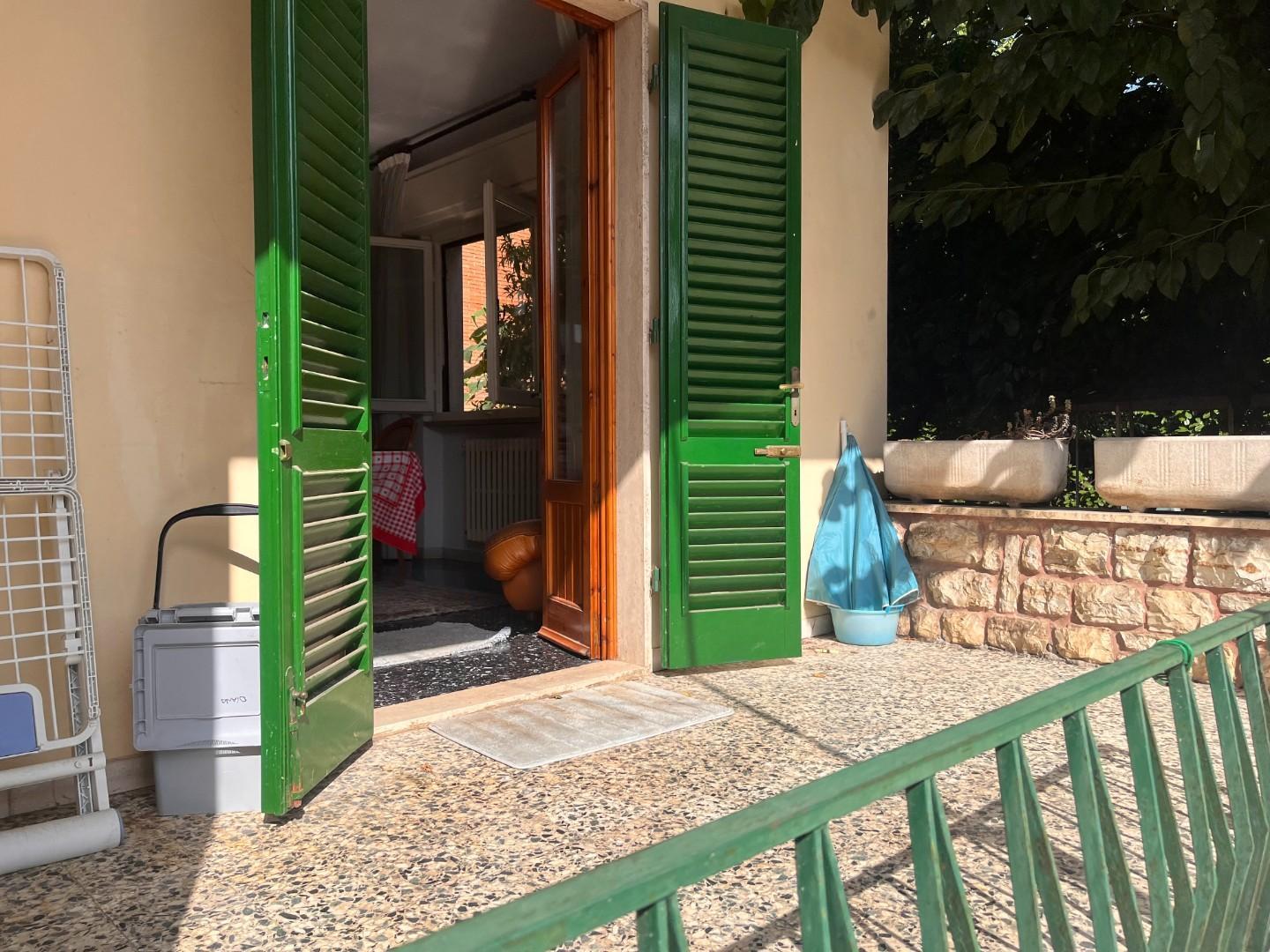 Casa indipendente, Seravezza