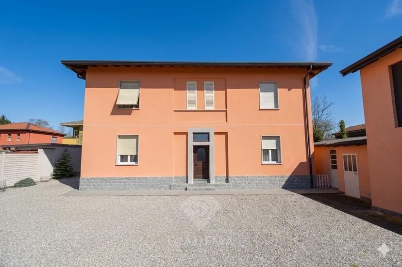 Villa unifamiliare in Via Ugo Foscolo 2, Gornate Olona — foto 3 di 5