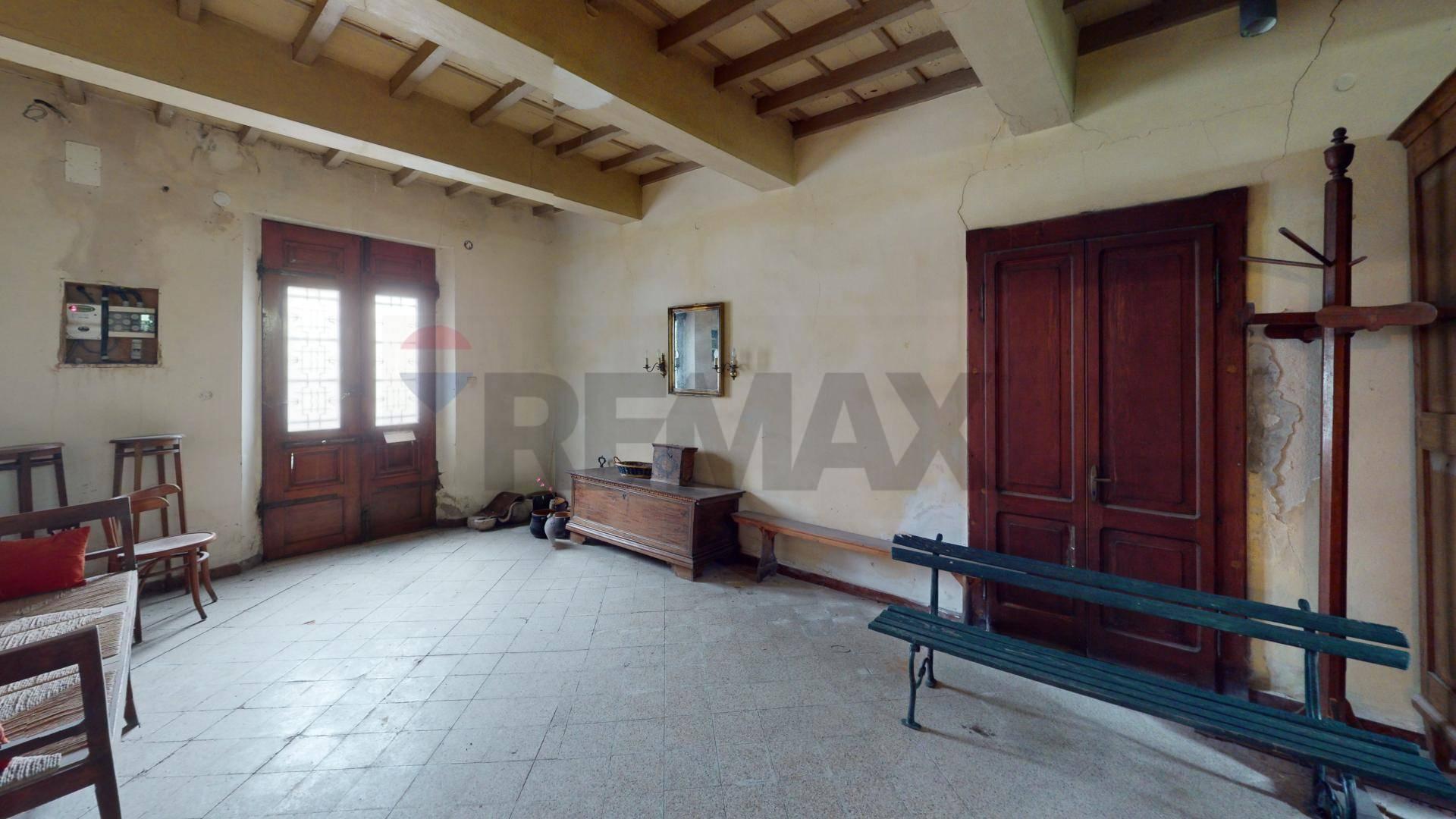 Villa a schiera, Ficarolo
