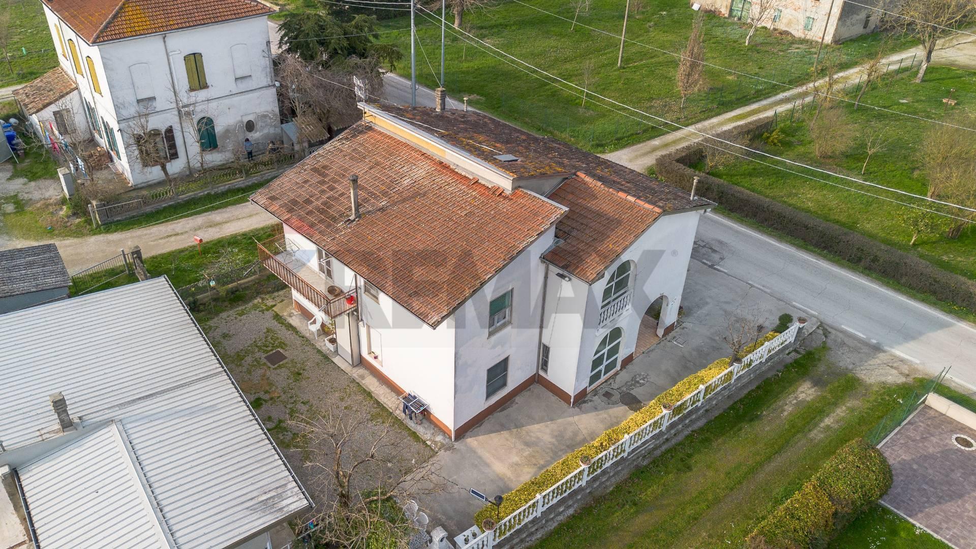 Casa indipendente in Frazione Frescarolo 76, Busseto