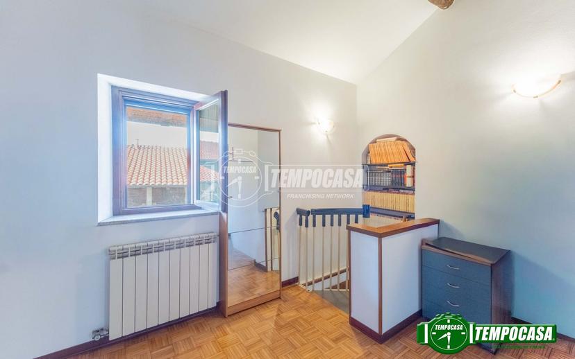 Bilocale in Via Cavour, Inveruno — foto 2 di 5