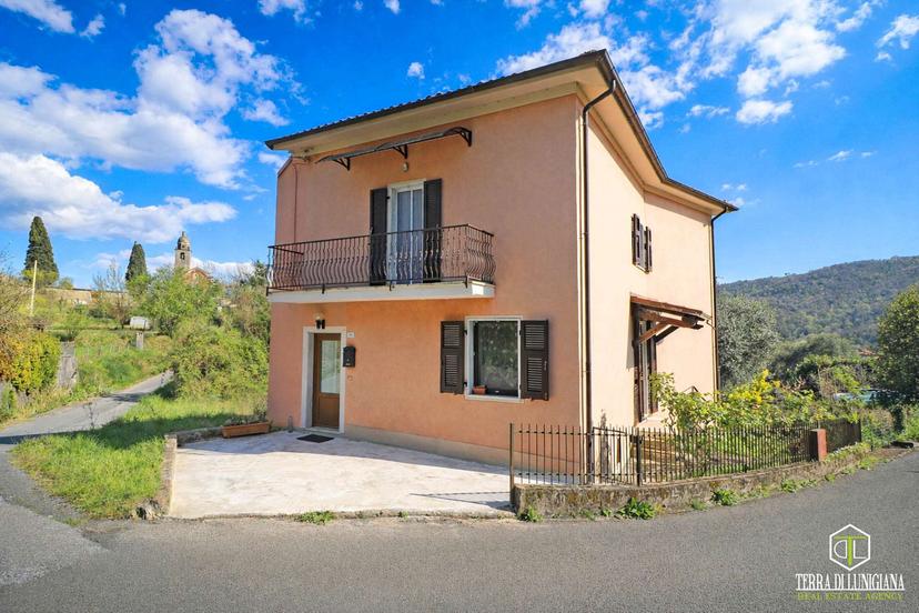 Casa indipendente in Località Villa 39, Tresana — foto 3 di 5