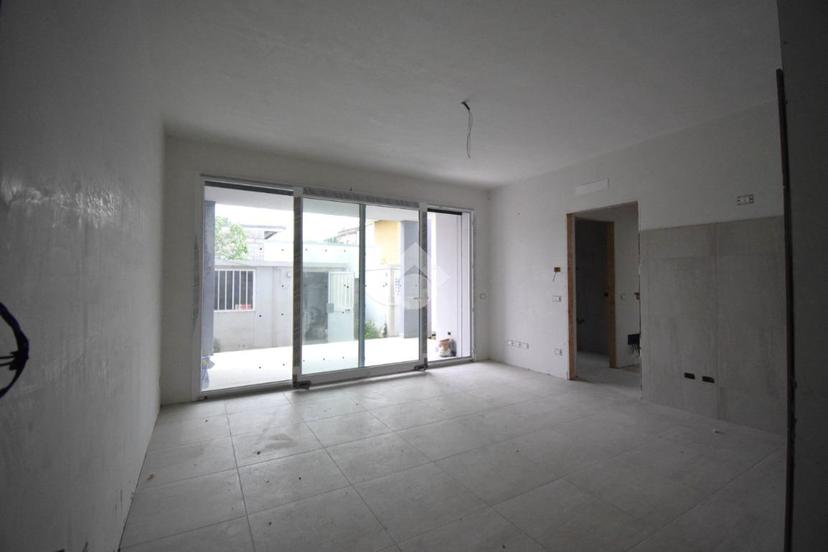 Bilocale in Via col di Lana, Brugherio — foto 3 di 5