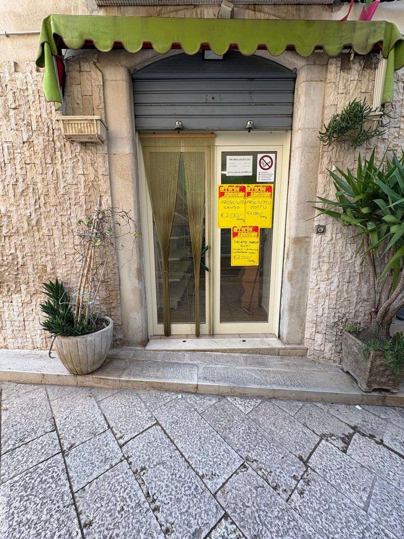 Monolocale, Canosa di Puglia — foto 2 di 5