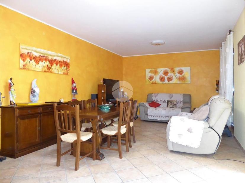 Trilocale in Via Enrico Fermi 3, Pieve Porto Morone — foto 4 di 5