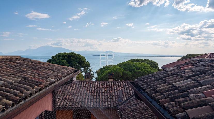 Attico in Piazza Malvezzi, Desenzano del Garda — foto 3 di 5