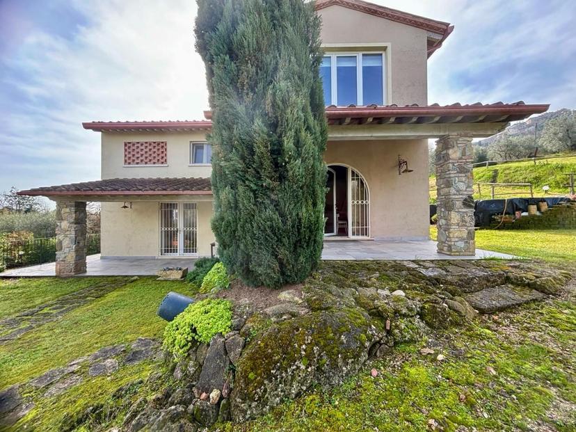 Villa, Chianni — foto 3 di 5