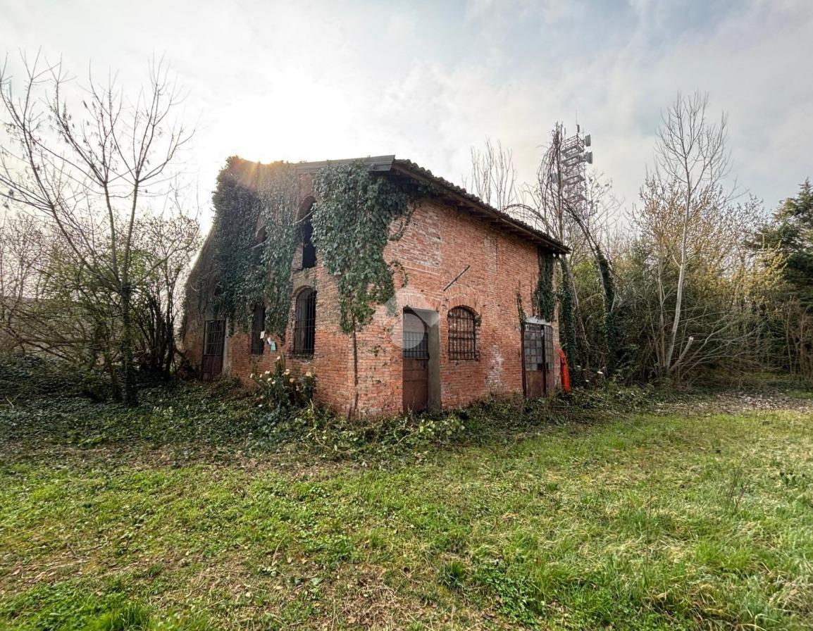 Rustico in Str. Madonnina, Mantova