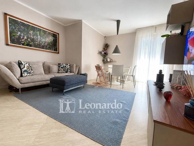 Appartamento in Via Marco Polo, Viareggio