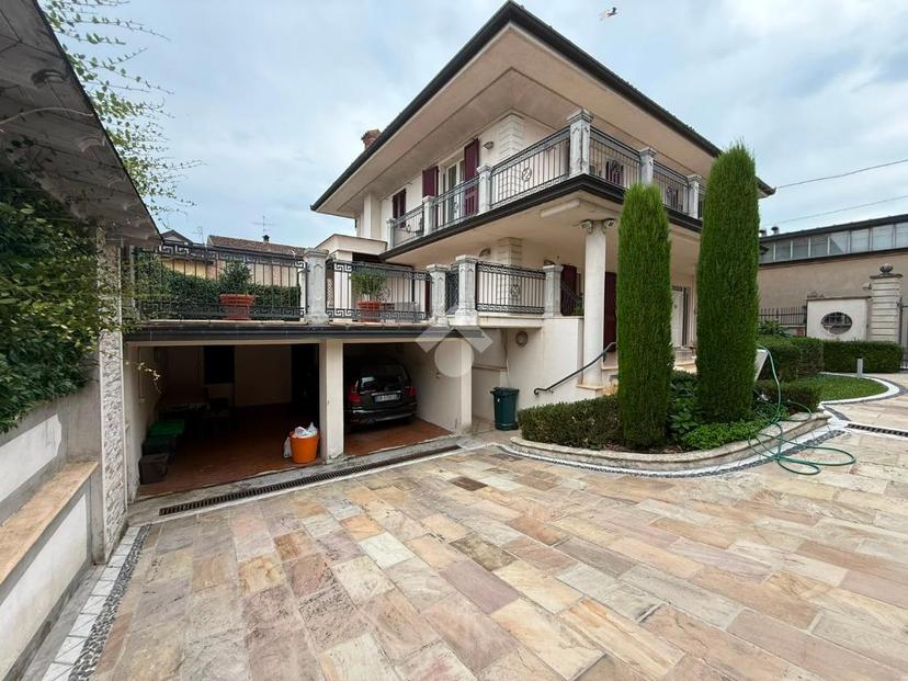 Villa in Via Carso 28, Barbata — foto 5 di 5