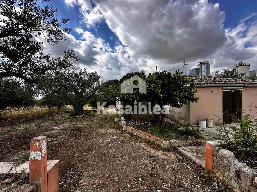 Villa bifamiliare in C.da Coffa, Chiaramonte Gulfi — foto 4 di 5