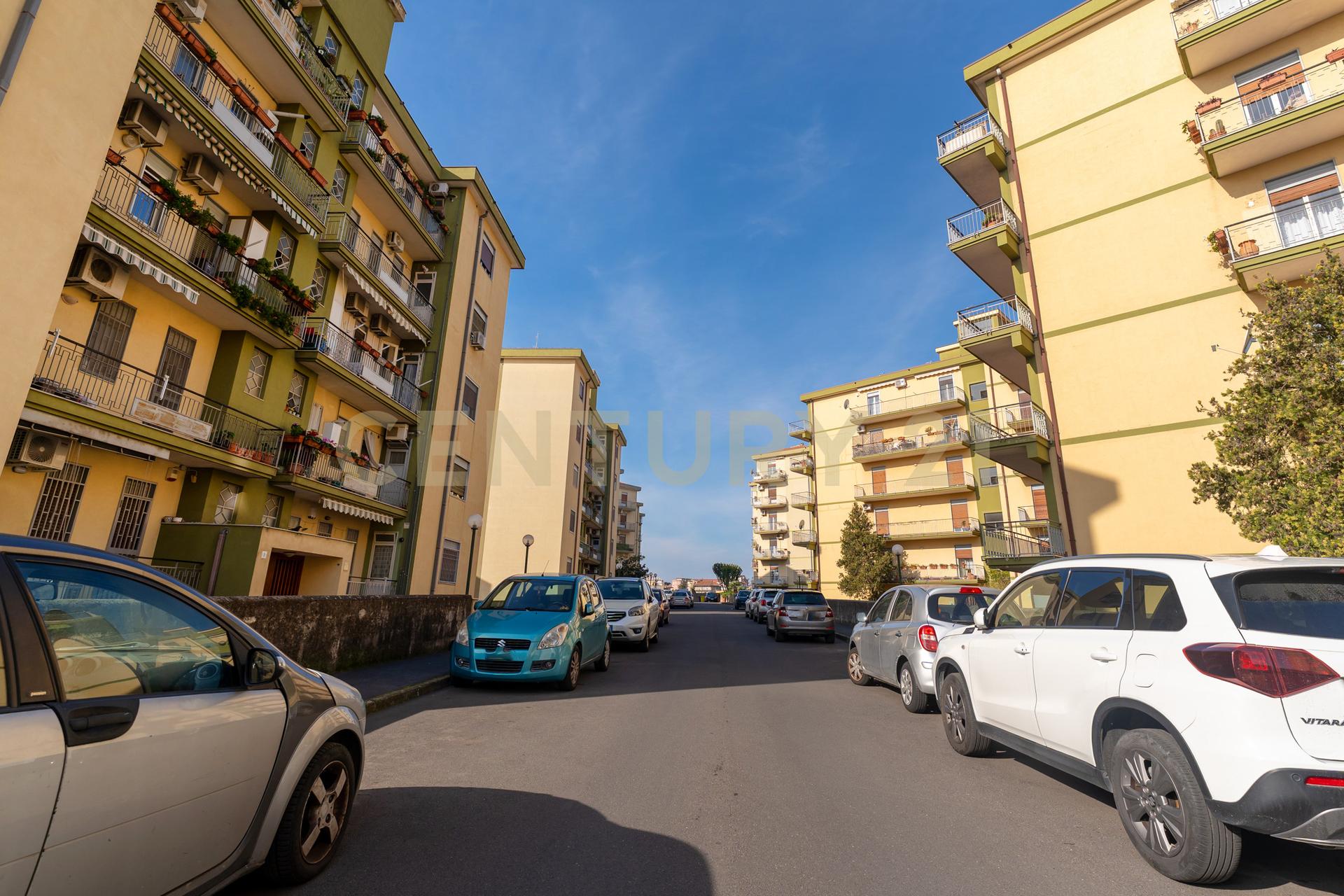 Appartamento in Via Fratelli Bandiera 13, Gravina di Catania