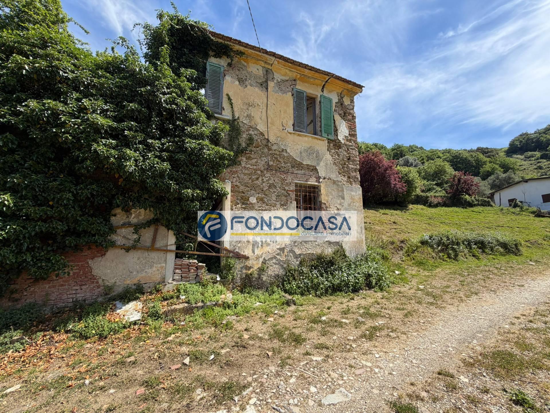 Rustico in Via Acquafiora, Carrara