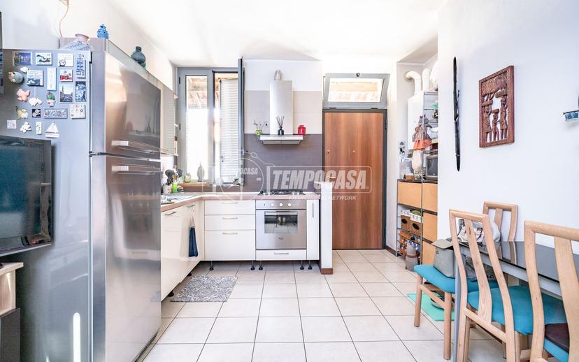 Bilocale in Vicolo del Forno, Caronno Pertusella — foto 3 di 5