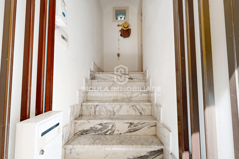 Trilocale in Via Orfanelli 37, Santo Stefano di Camastra — foto 2 di 5