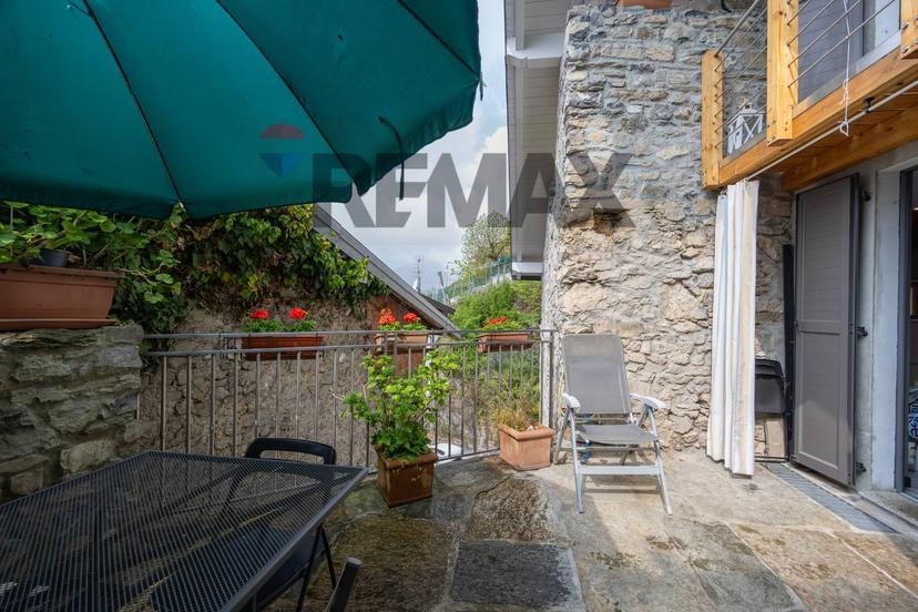 Villa in Via Vignola 118, Carlazzo — foto 2 di 5